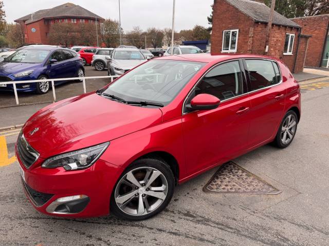 Peugeot 308 1.6 HDi 115 Allure 5dr Hatchback Diesel Metallic Red